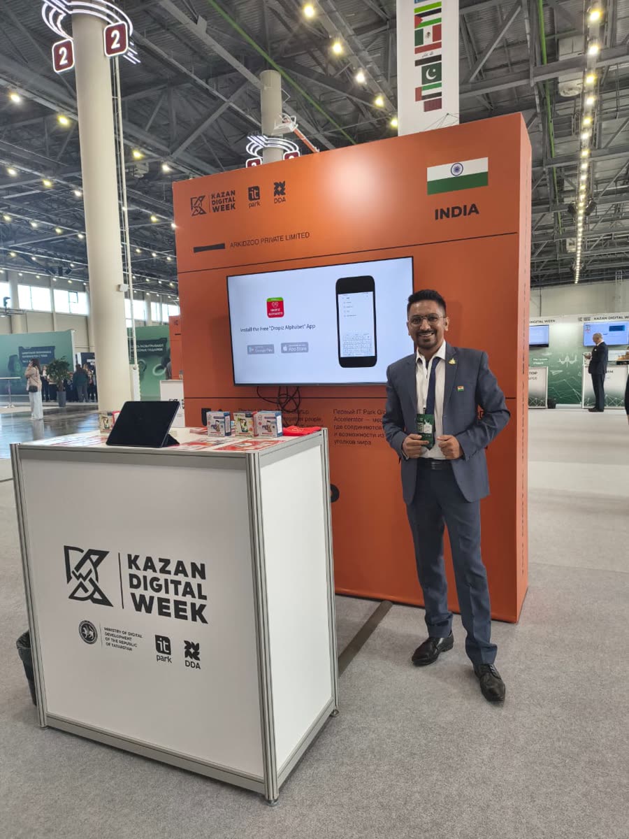 ARKidzoo's founder at the company booth in the India pavilion at Kazan Digital Week